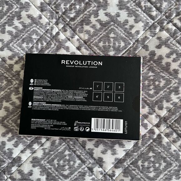 Makeup Revolution Power Shadow Palette Boujee AF! Eyeshadow Palette - Picture 3 of 3
